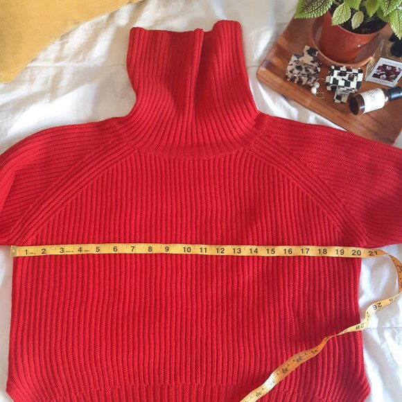 Wilfred Lin Sweater in Red Wool - Picture 8 of 9